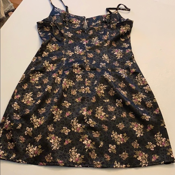 Skylar and Madison slip dress - Picture 5 of 5